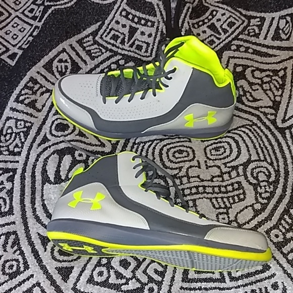 Under Armour Other - Size 15 Basketball shoe